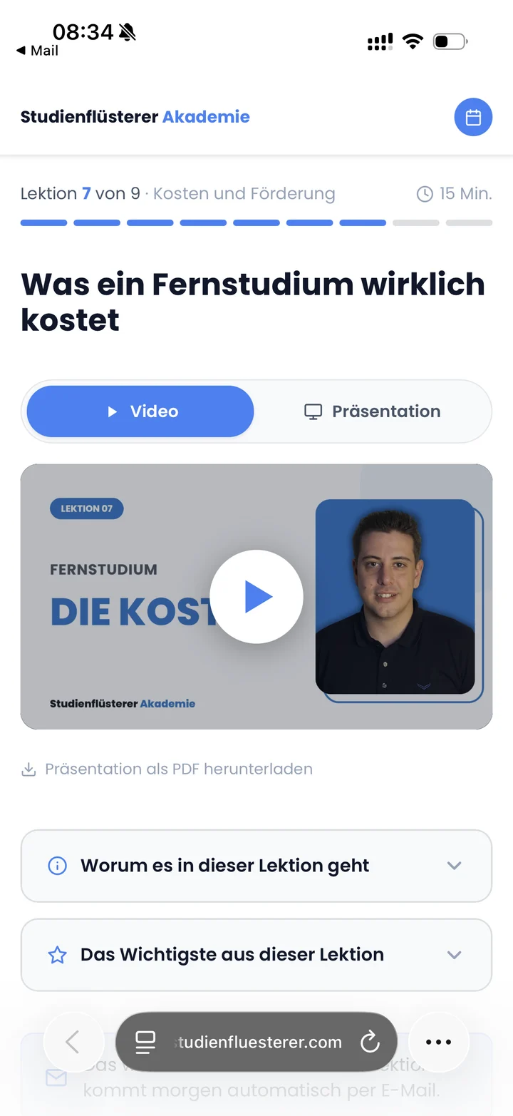 Studienflüsterer Akademie on a smartphone